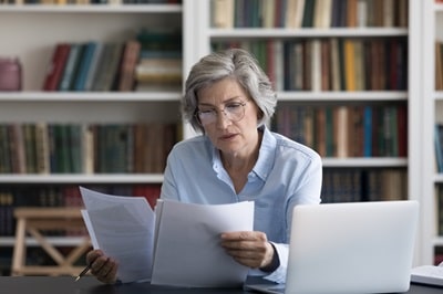 woman internal auditor